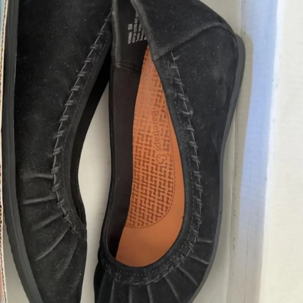 Baretraps Women's Black Ballet-shoes